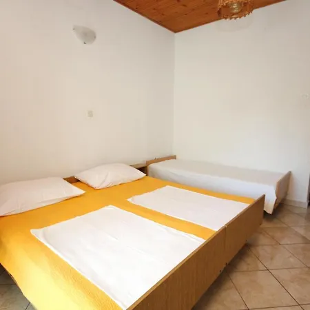 Apartments With A Parking Space Podaca, Makarska - 4747 *