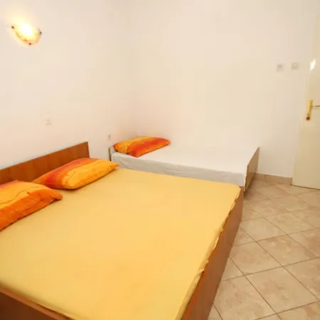 Apartment Apartments With A Parking Space Podaca, Makarska - 4747 Podaca