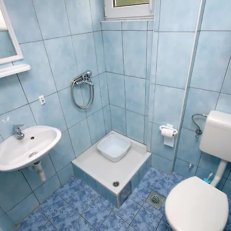 Apartment Apartments With Parking Space Podaca, Makarska - 4747 *